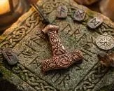 Thorhammer Triquetra